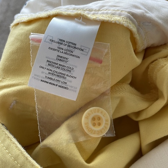 Natural Reflections Twill Short - Picture 7 of 8